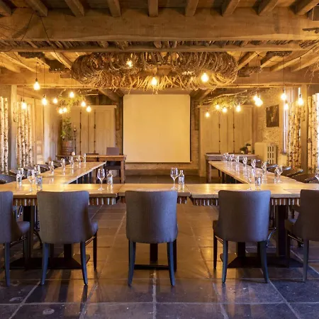 With Furry Friends * Vielsalm