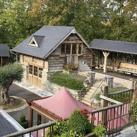 Vielsalm Stay With Furry Friends